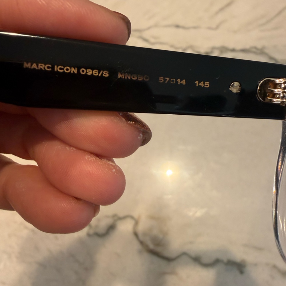 Marc Jacobs Sunglasses Clear & Black Square Frame Marc
Icon 096/S OMNG 90 - Picture 6 of 16